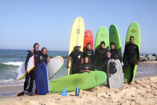 Descubre el surf en cursos y estancias 